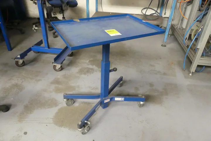 VARIOfit - Materialwagen Traglast: max. 150 kg